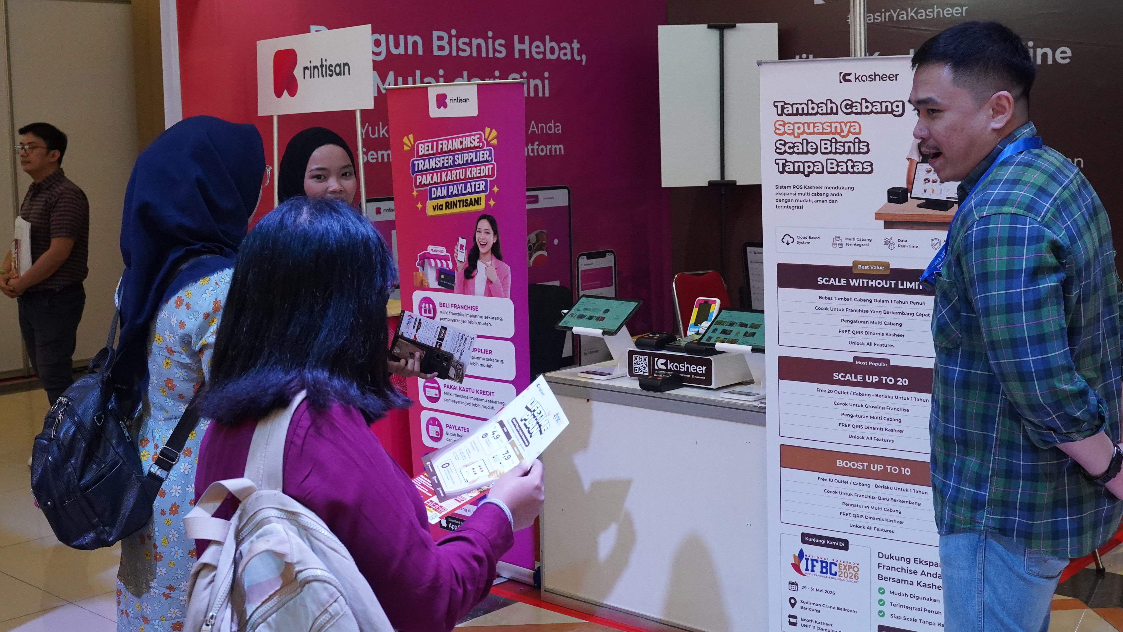 Aplikasi Kasir untuk Multi-Outlet dan Franchise: Fitur yang Wajib Ada
